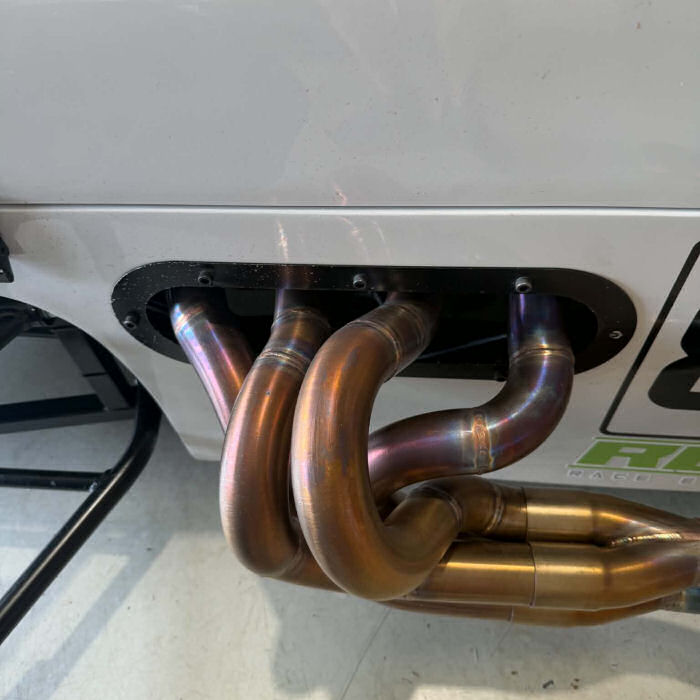 Suzuki Hayabusa 2.5" Stainless Steel 4 - 2 - 1 High Flow Exhaust Manifold